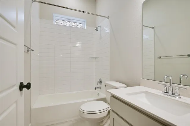 $416,990 | 1409 South Brook Drive, Leander, TX 78641