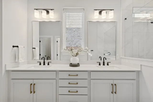 $388,950 | 1409 South Brook Drive, Leander, TX 78641