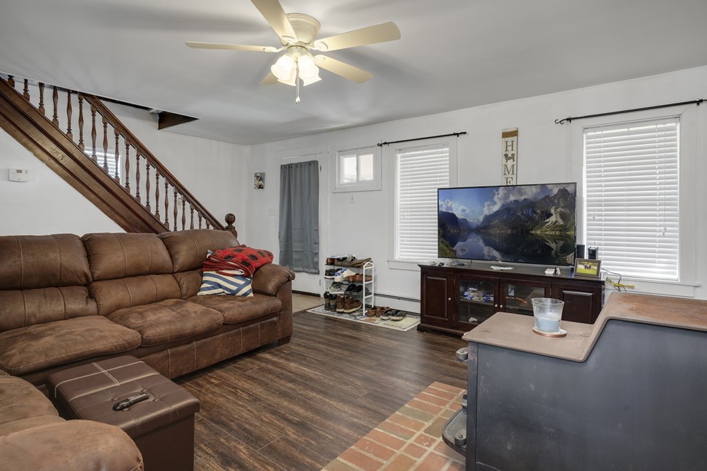 21367 Hopkins Road Parksley, VA 23421 - Photo 5 of 27