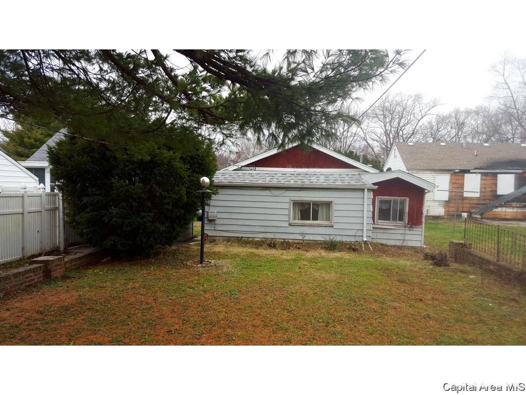 2242 South 13th Street Springfield, IL 62703 - Photo 4 of 24
