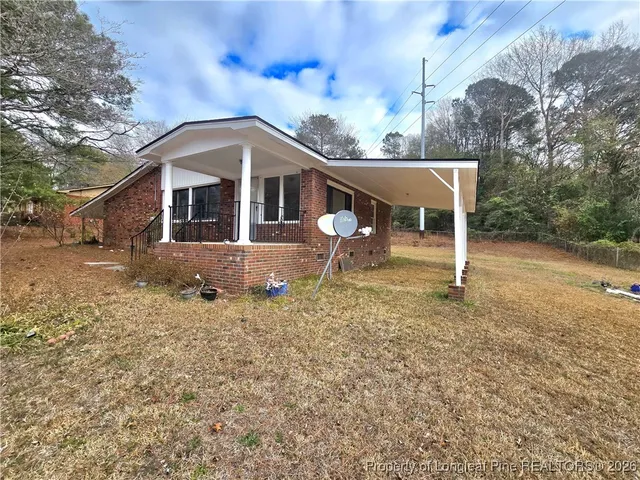 $950 | 705 Dwain Drive, Fayetteville, NC 28305