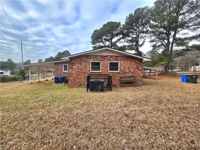 $950 | 705 Dwain Drive, Fayetteville, NC 28305
