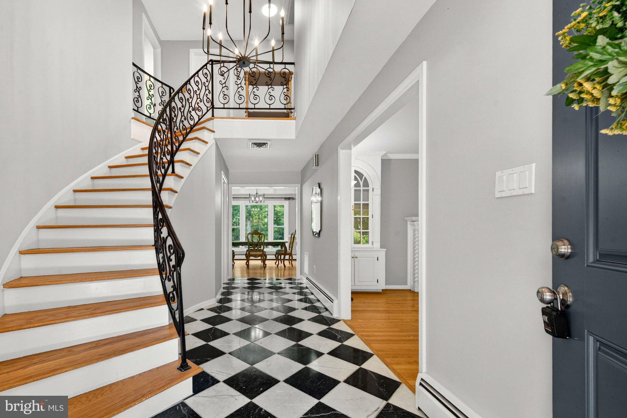 11416 Vale Road Oakton, VA 22124 - Photo 7 of 116 Gallery Image 7