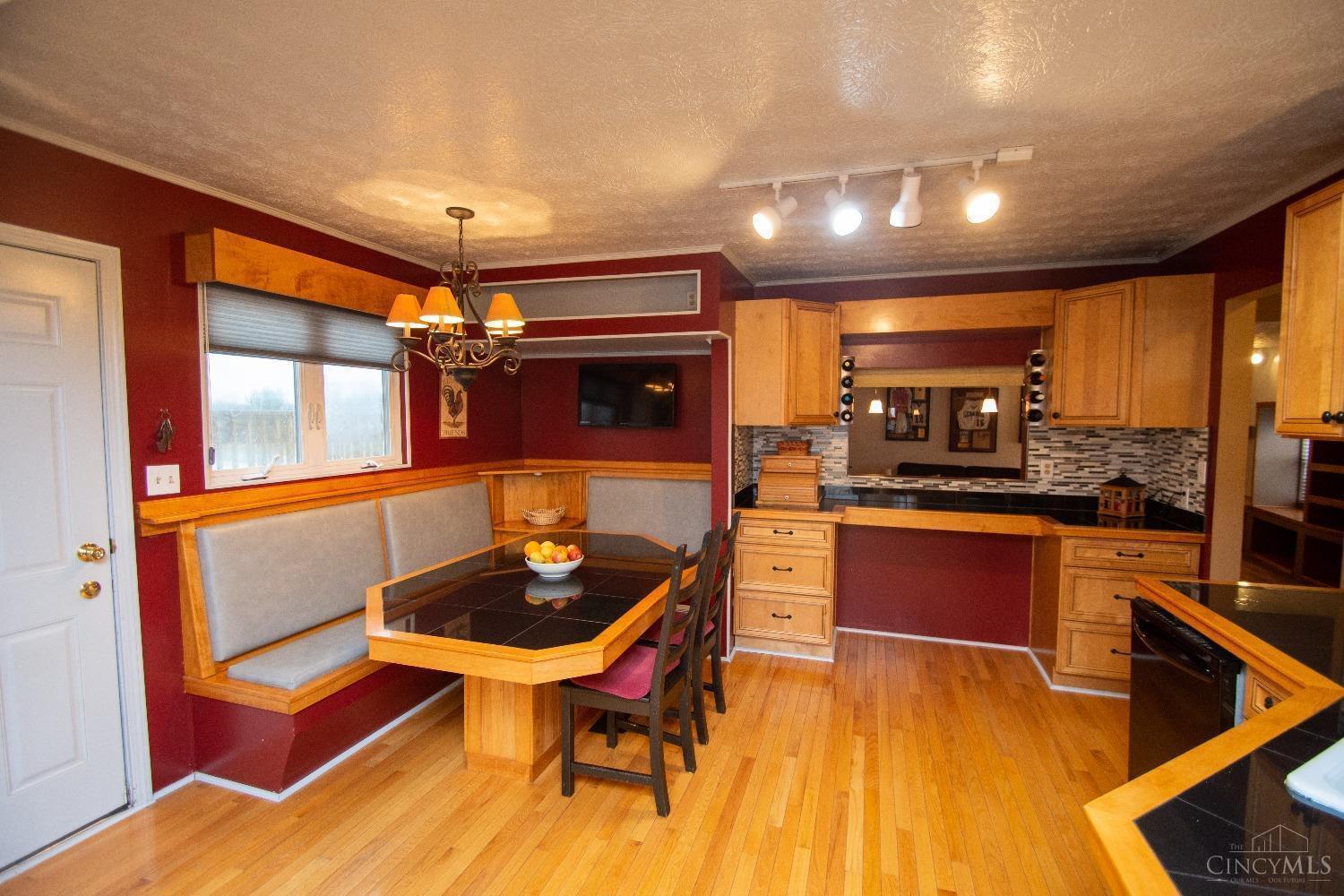 2055 Hatfield Road Lebanon, OH 45036 - Photo 6 of 41 Gallery Image 6