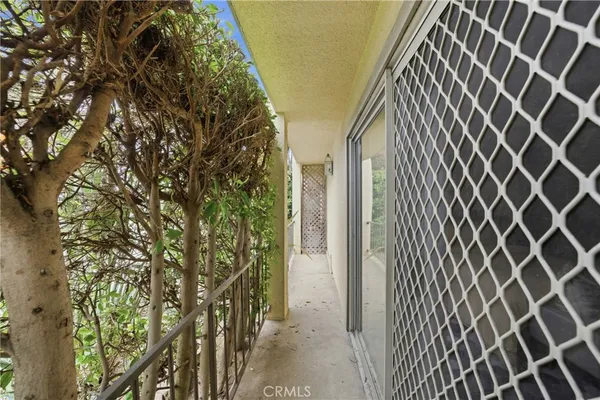 $629,000 | 2311 4th Street, Unit 106, Santa Monica, CA 90405