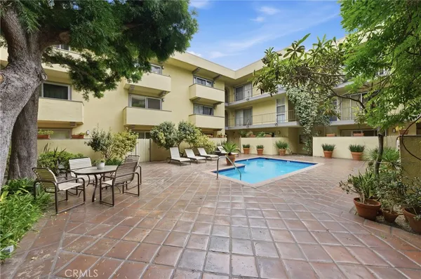 $629,000 | 2311 4th Street, Unit 106, Santa Monica, CA 90405