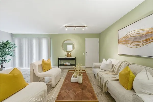 $629,000 | 2311 4th Street, Unit 106, Santa Monica, CA 90405