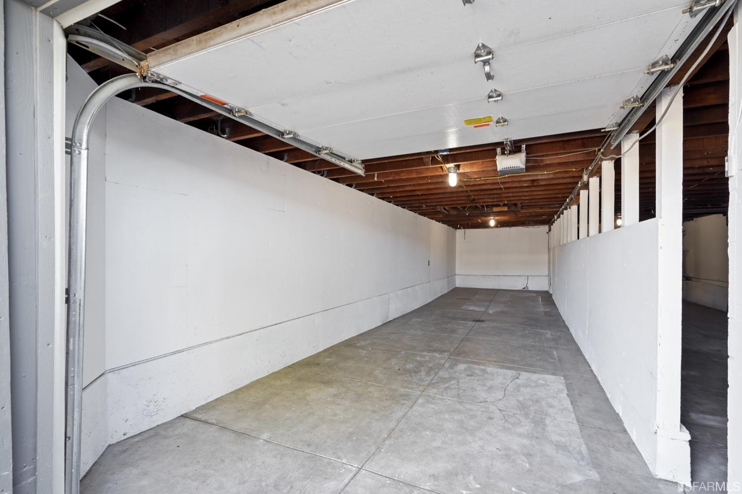 1015 26th Street Oakland, CA 94607 - Photo 33 of 33 a view of entryway and hall