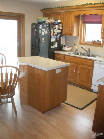1713 Windmill Ridge Fort Wayne, IN 46825 - Photo 8 of 26 Gallery Image 8
