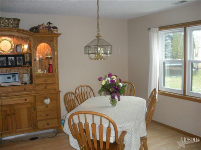 1713 Windmill Ridge Fort Wayne, IN 46825 - Photo 10 of 26 Gallery Image 10