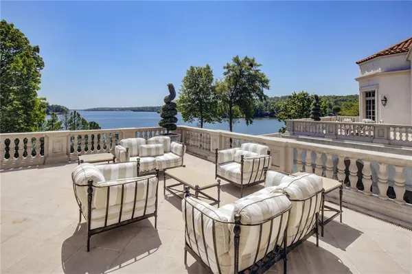 $10,000,000 | 1405 Big Eddy Court, Columbus, GA 31904