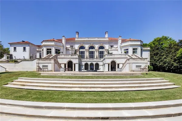 $10,000,000 | 1405 Big Eddy Court, Columbus, GA 31904