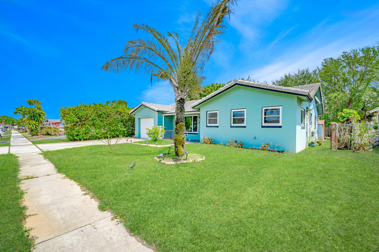 22330 Southwest 65th Avenue Boca Raton, FL 33428 - Photo 5 of 54 Front