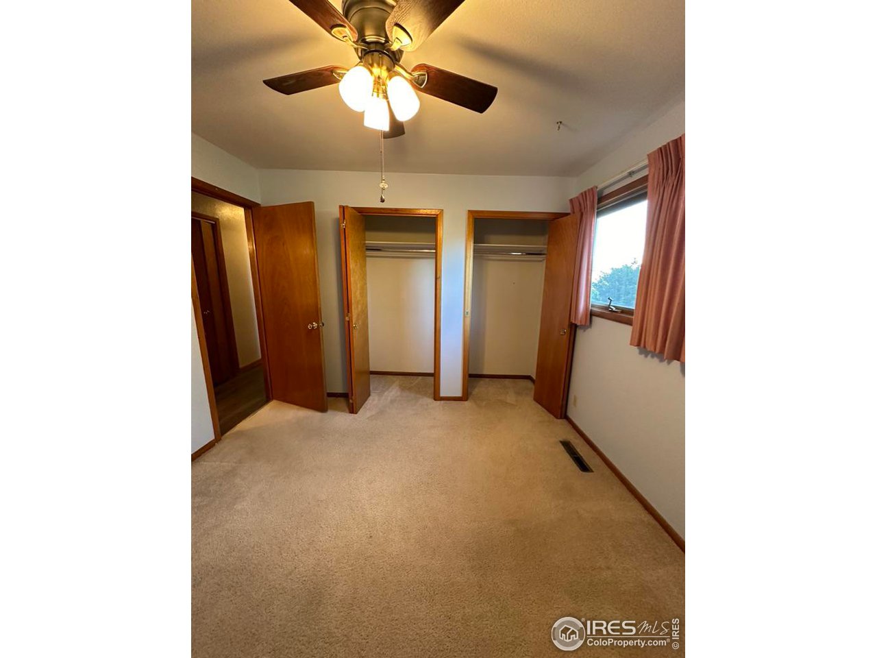 680 Clinic Drive Limon, CO 80828 - Photo 14 of 24 a view of a hallway with a chandelier