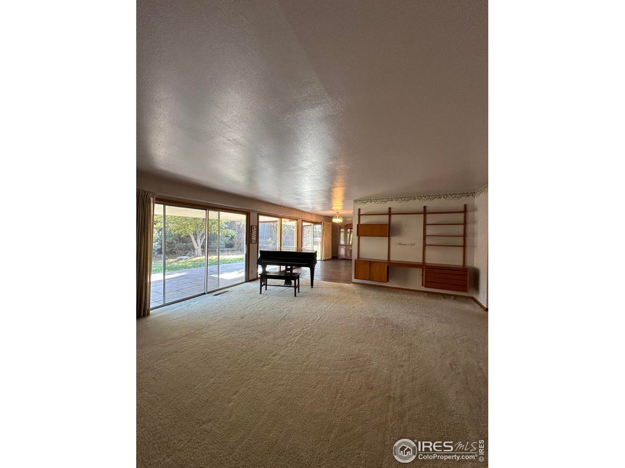 680 Clinic Drive Limon, CO 80828 - Photo 4 of 24 a view of a livingroom with furniture and a window