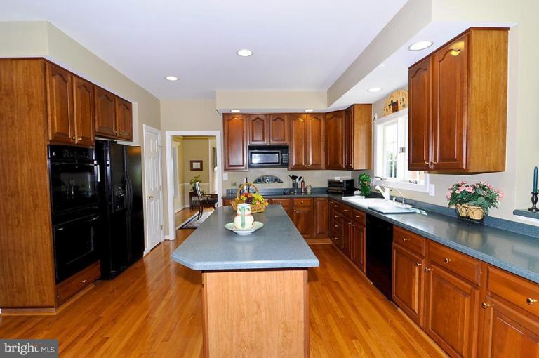 11062 Dorsch Farm Road Ellicott City, MD 21042 - Photo 23 of 23 Kitchen