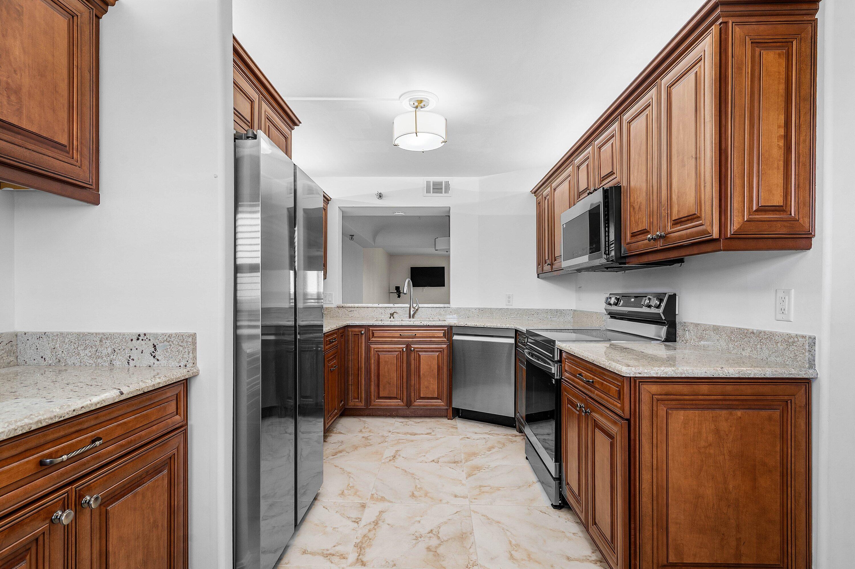 9260 Southwest 14th Street, Unit 2507 Boca Raton, FL 33428 - Photo 7 of 44 005-9260Southwest14thStreet-2507-BocaRat