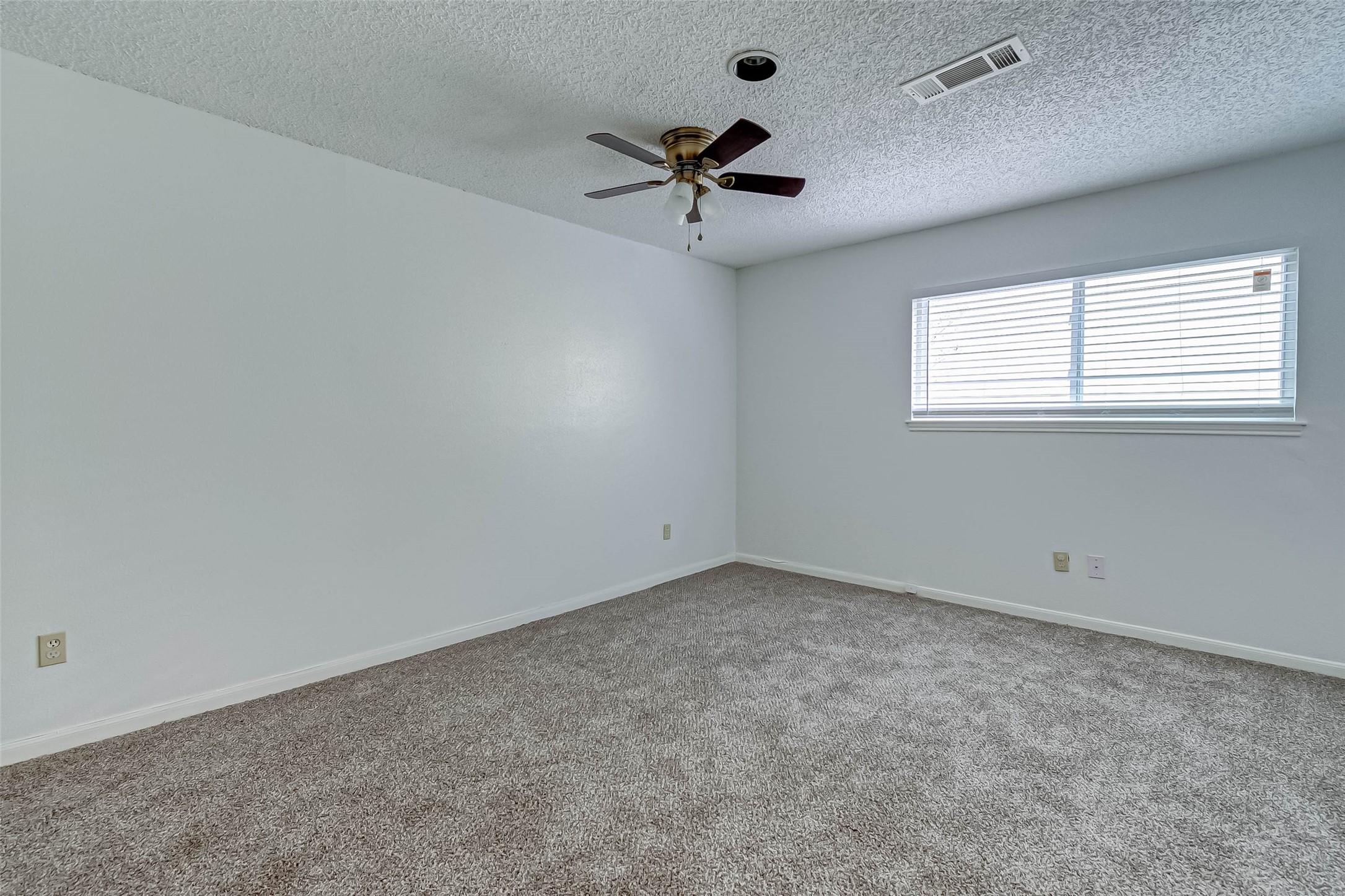 395 Rancho Bauer Drive Houston, TX 77079 - Photo 42 of 50 an empty room