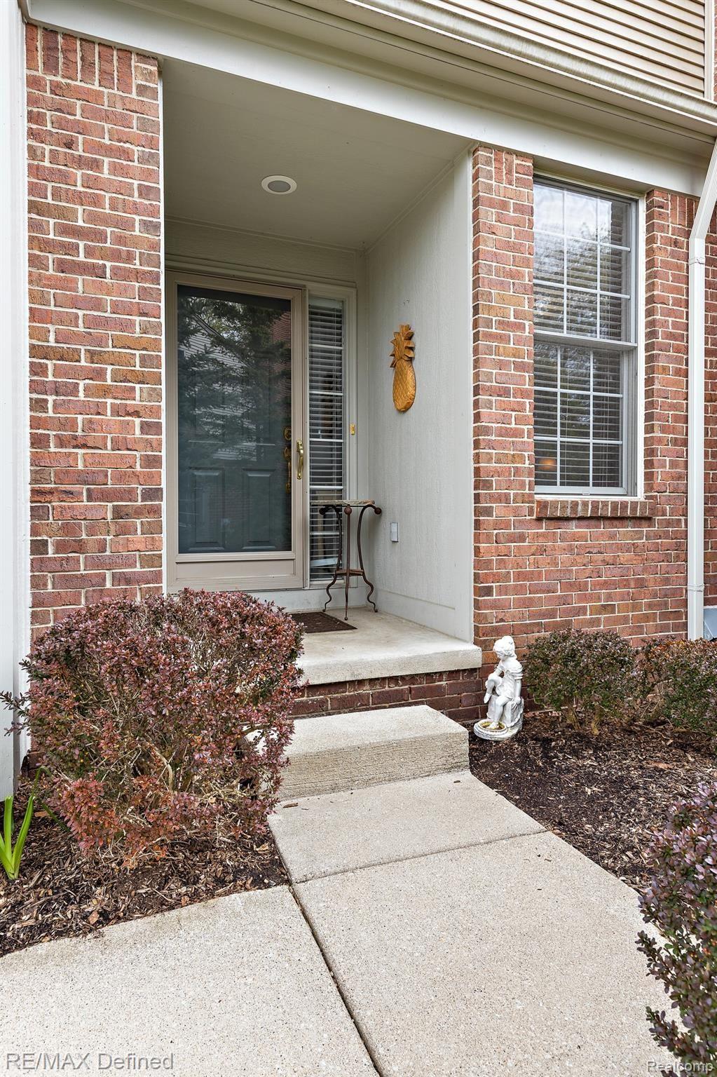 3687 Tremonte Circle Rochester, MI 48306 - Photo 3 of 41 3687 Tremonte-4.jpg