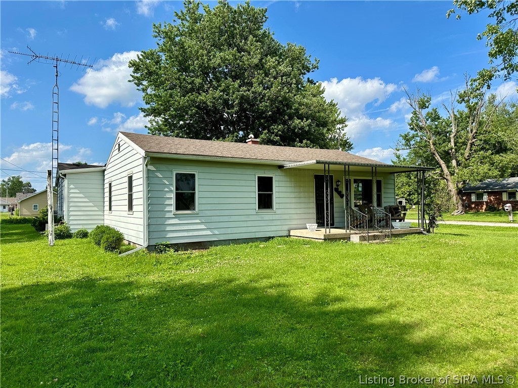230 Hendricks Street Madison, IN 47250 - Photo 2 of 17 230 Hendricks St.