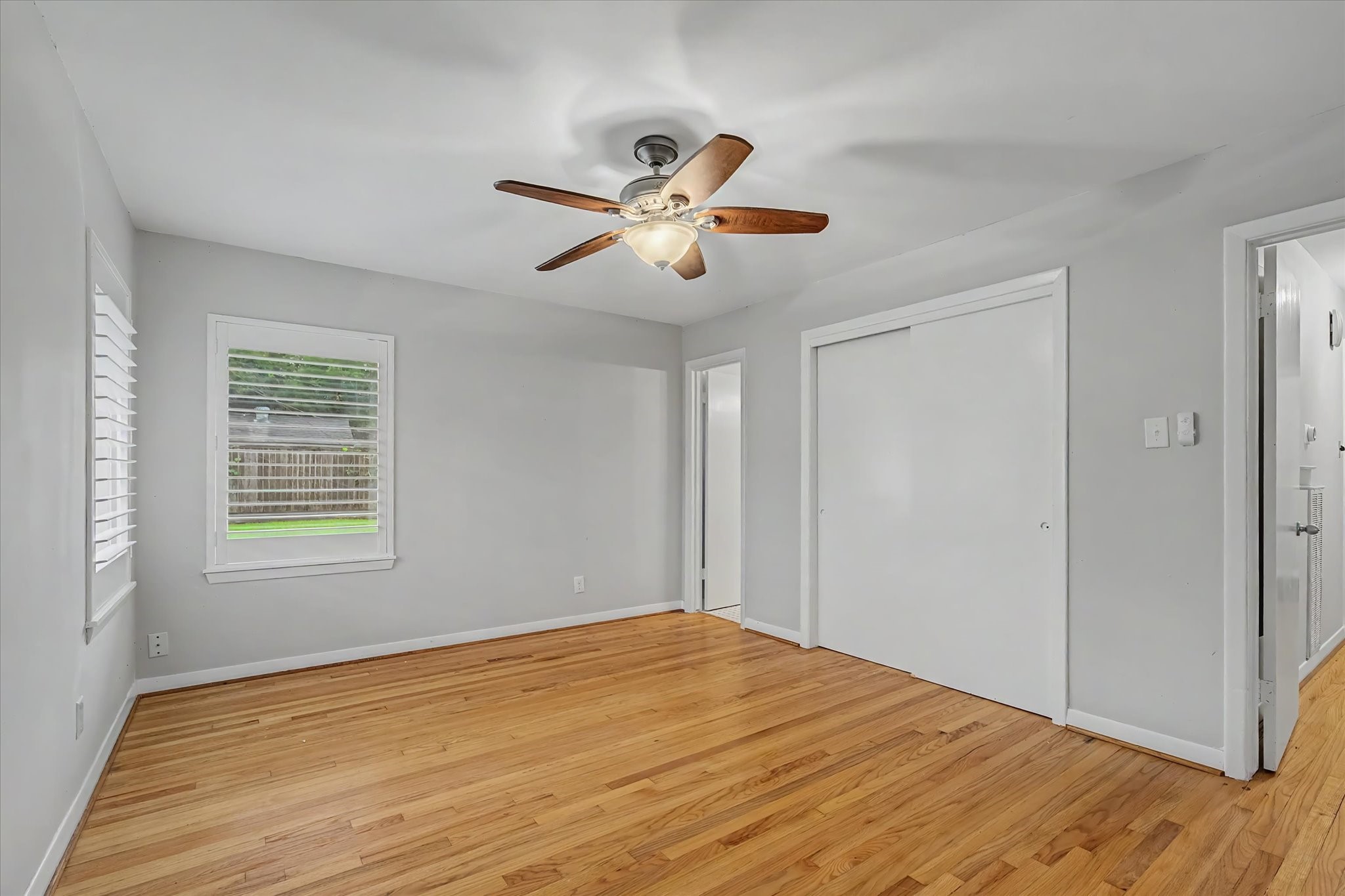 2123 Ridgecrest Drive Houston, TX 77055 - Photo 24 of 44