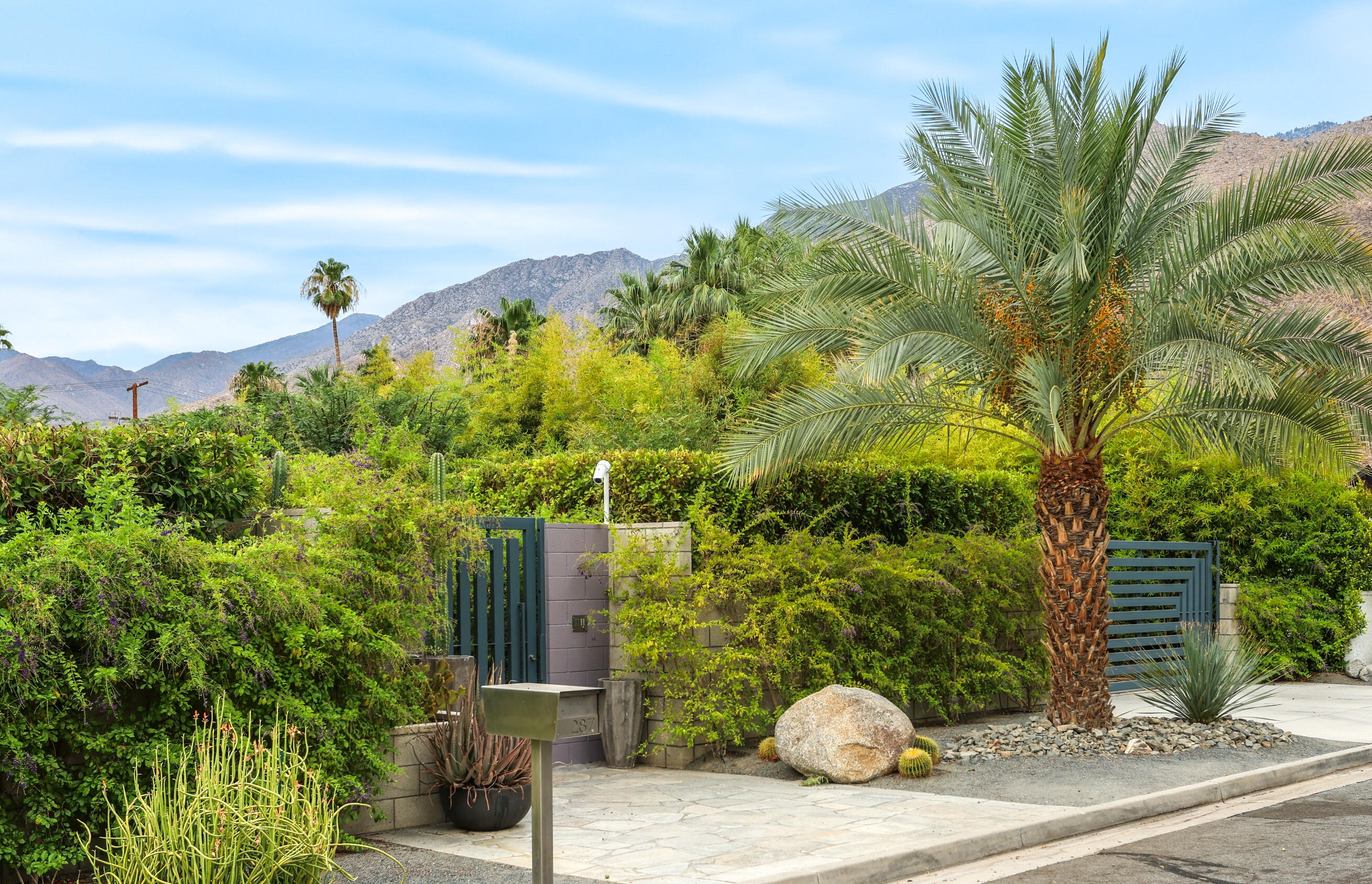 287 East Morongo Road Palm Springs, CA 92264 - Photo 28 of 83 02