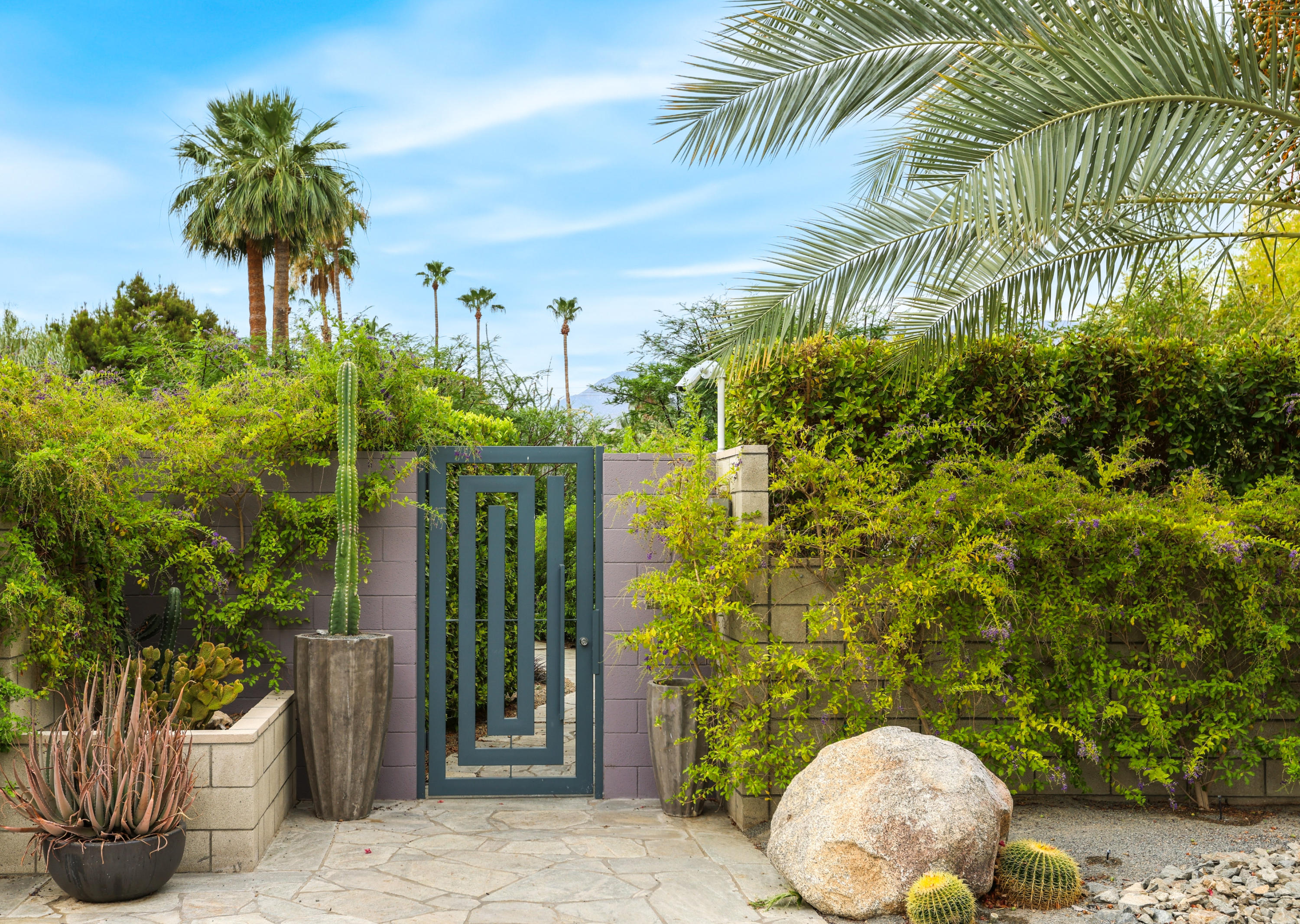 287 East Morongo Road Palm Springs, CA 92264 - Photo 32 of 83 03