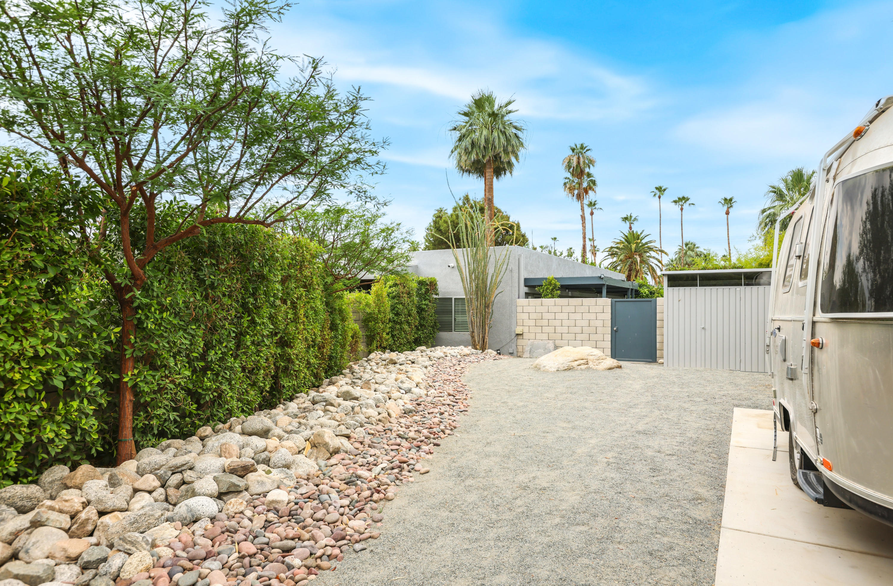 287 East Morongo Road Palm Springs, CA 92264 - Photo 37 of 83 04