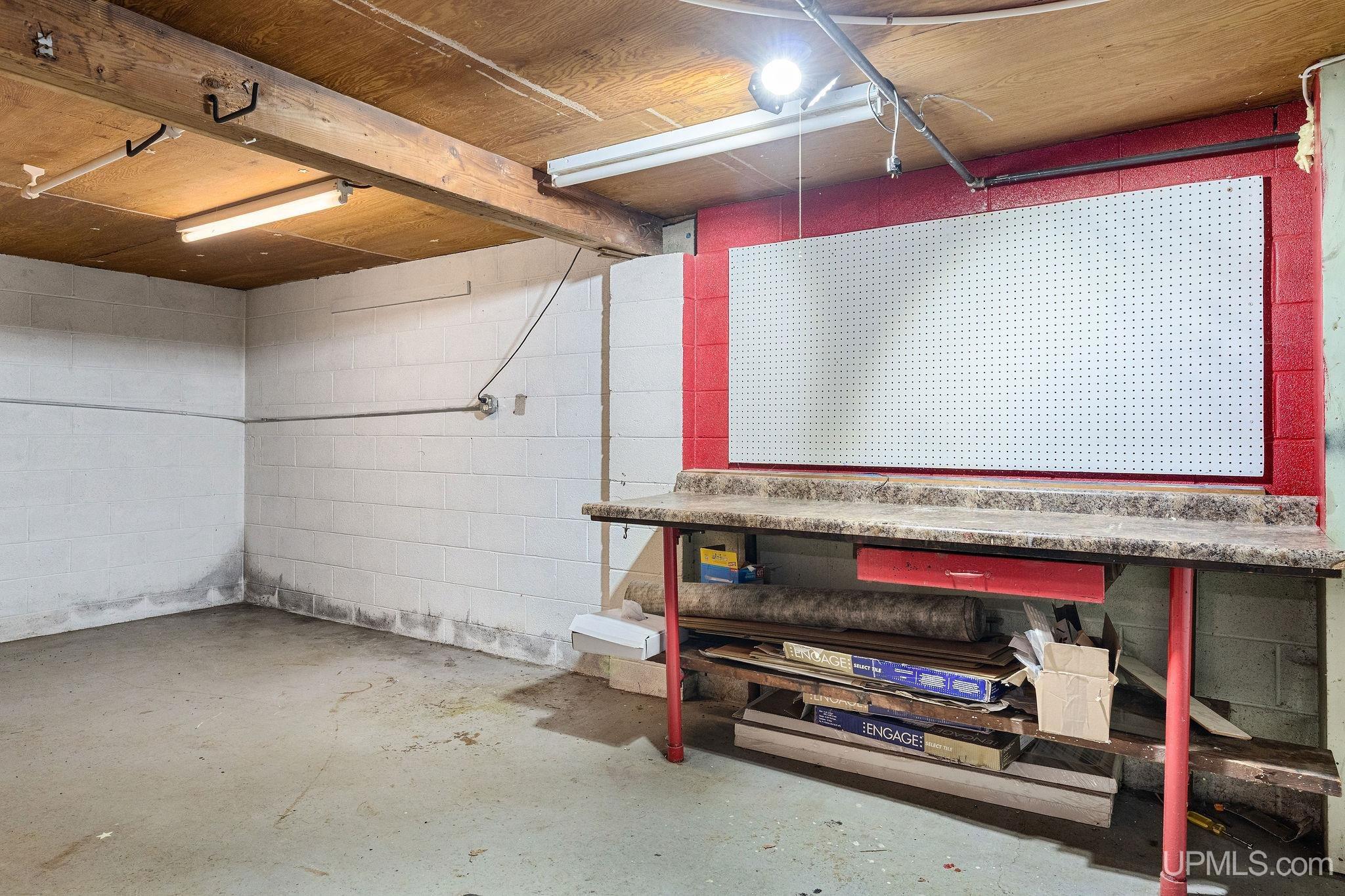 235 South Rose Street Ishpeming, MI 49849 - Photo 35 of 39