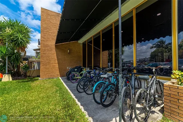 $245,000 | 100 Golden Isles Drive, Unit 911, Hallandale Beach, FL 33009