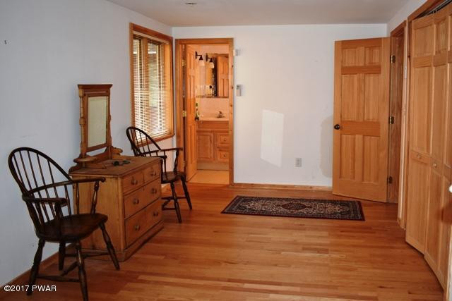 120 Canterbury Road Bushkill, PA 18324 - Photo 18 of 59 a view of a livingroom with furniture