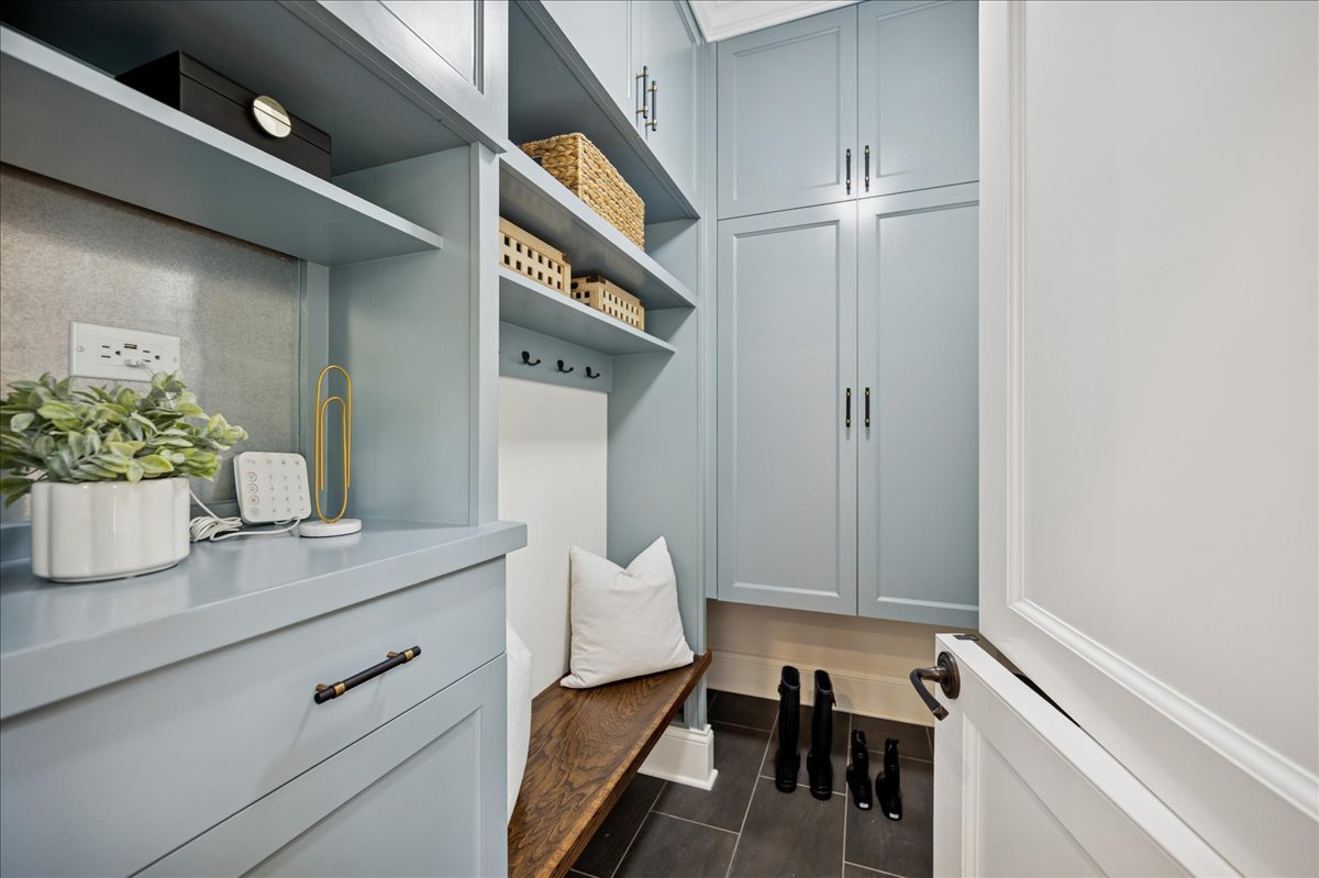 519 Cedar Street Winnetka, IL 60093 - Photo 17 of 36