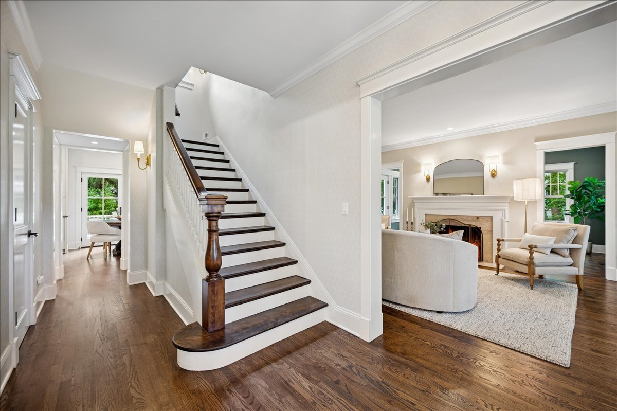 519 Cedar Street Winnetka, IL 60093 - Photo 4 of 36 a living room with furniture and a fireplace