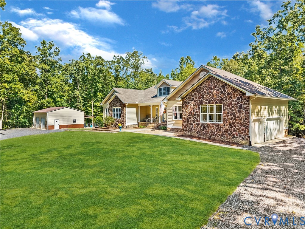 6126 Autumn Bluff Road Powhatan, VA 23139 - Photo 4 of 100 Gallery Image 4
