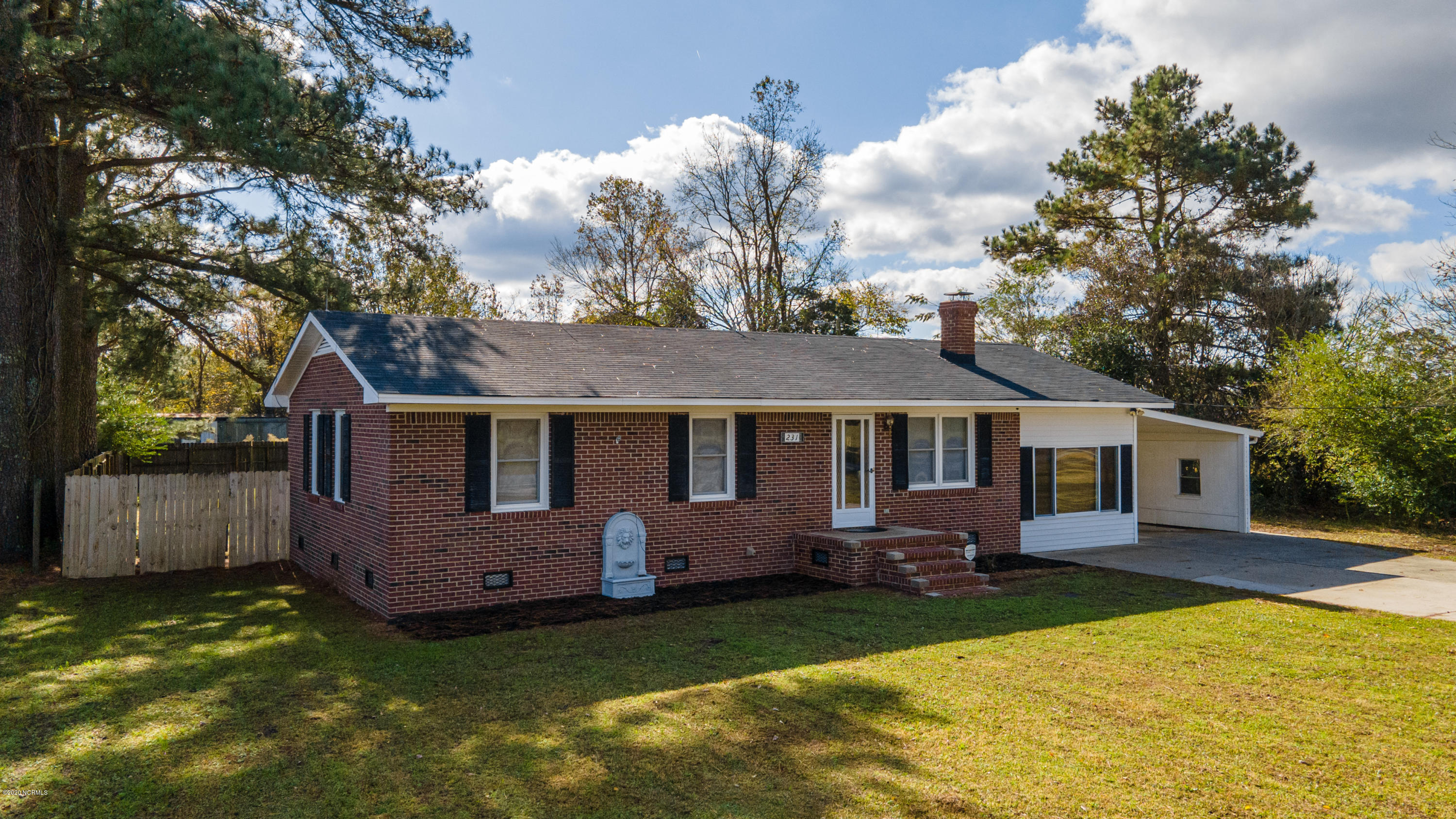 231 Elks Road Chocowinity, NC 27817 - Photo 4 of 34 231 Elks Road-8