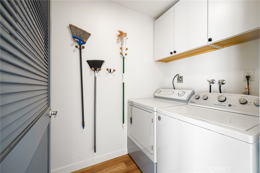 80071 Palm Cir Drive La Quinta, CA 92253 - Photo 40 of 40 a bathroom with a sink and mirror