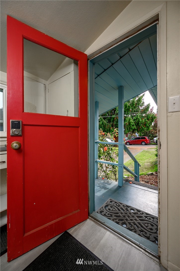 332 North 81st Street Seattle, WA 98103 - Photo 13 of 18 Gallery Image 13