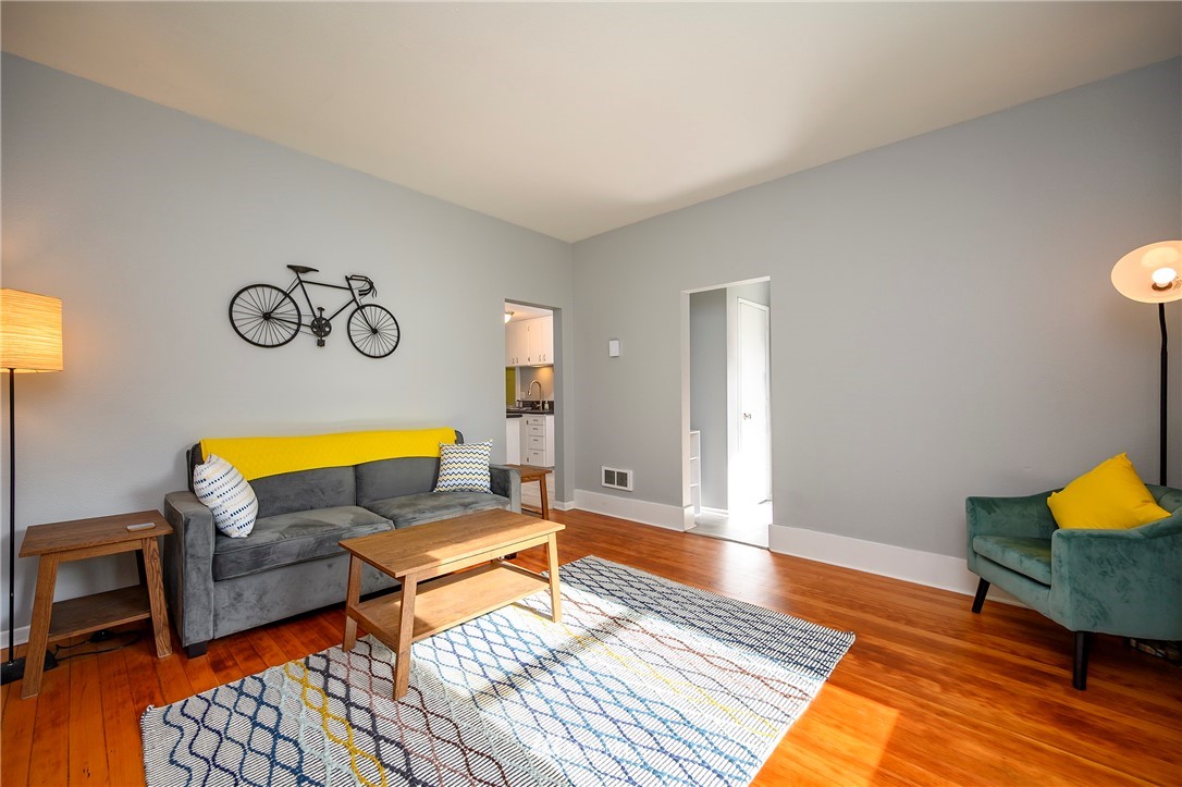 332 North 81st Street Seattle, WA 98103 - Photo 4 of 18 Gallery Image 4
