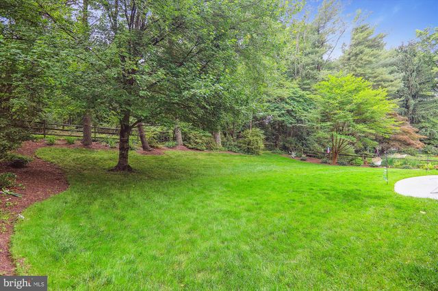 $1,410,000 | 8840 Copenhaver Drive, Potomac, MD 20854