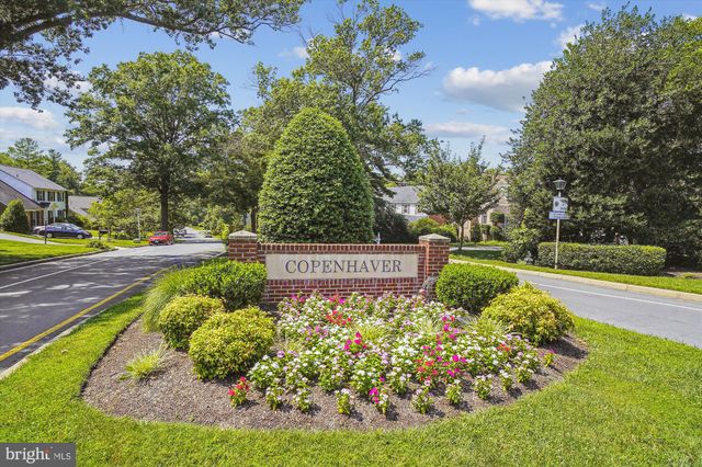 $1,410,000 | 8840 Copenhaver Drive, Potomac, MD 20854