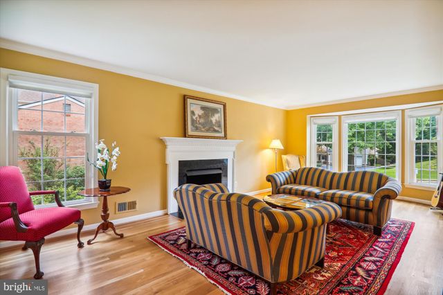 $1,410,000 | 8840 Copenhaver Drive, Potomac, MD 20854