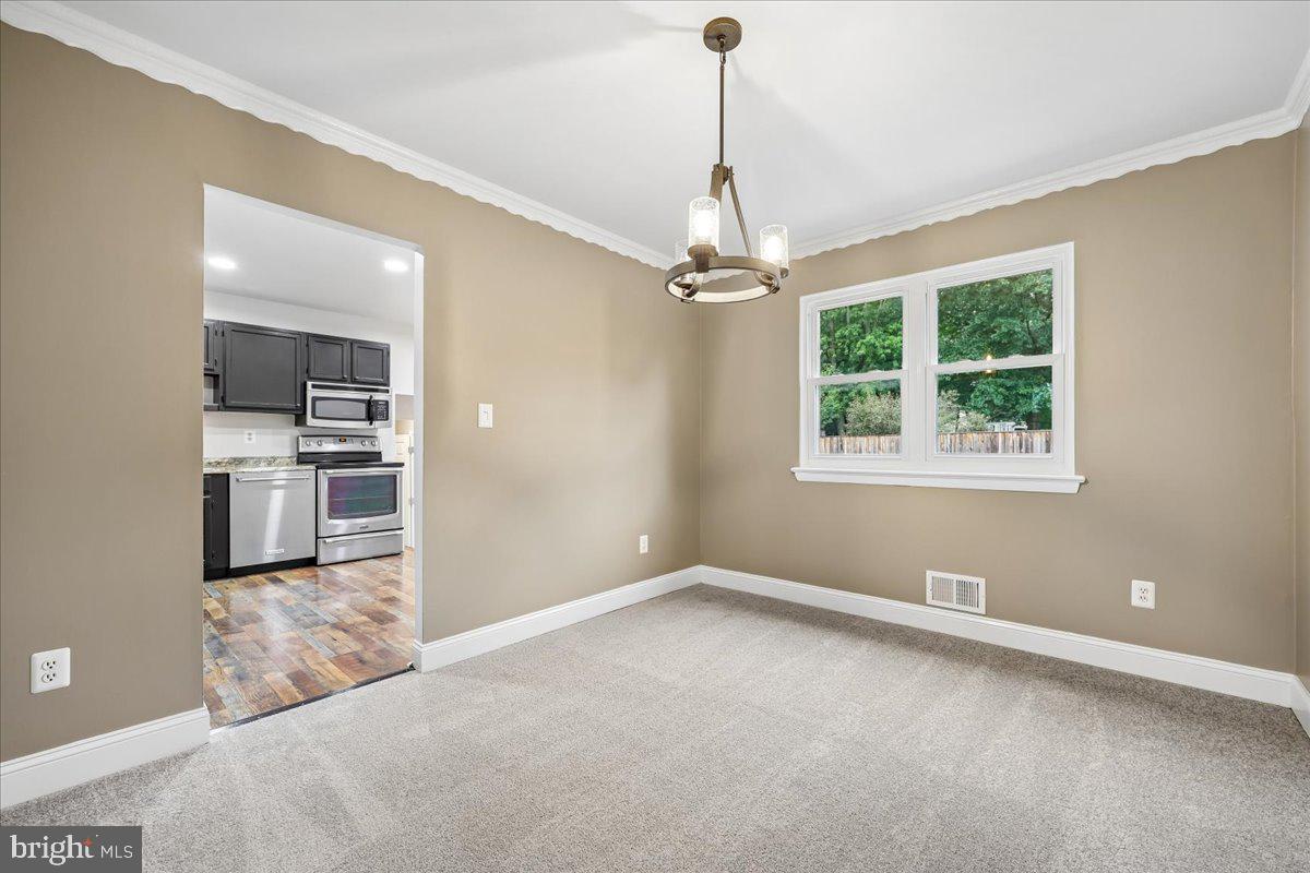 17132 Hoskinson Road Poolesville, MD 20837 - Photo 17 of 64 Gallery Image 17