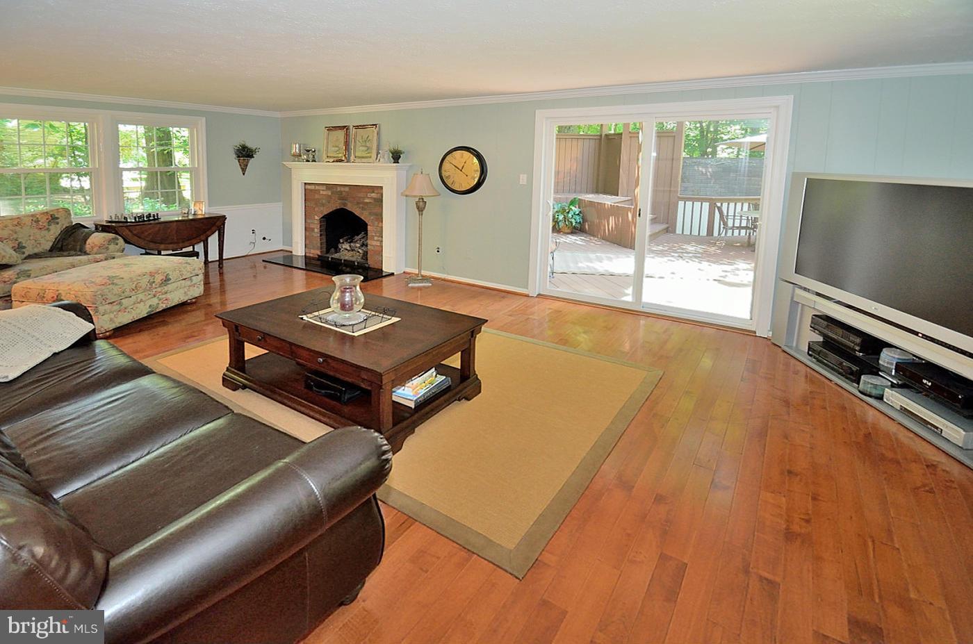4902 Pheasant Ridge Road Fairfax, VA 22030 - Photo 13 of 25 Family Room