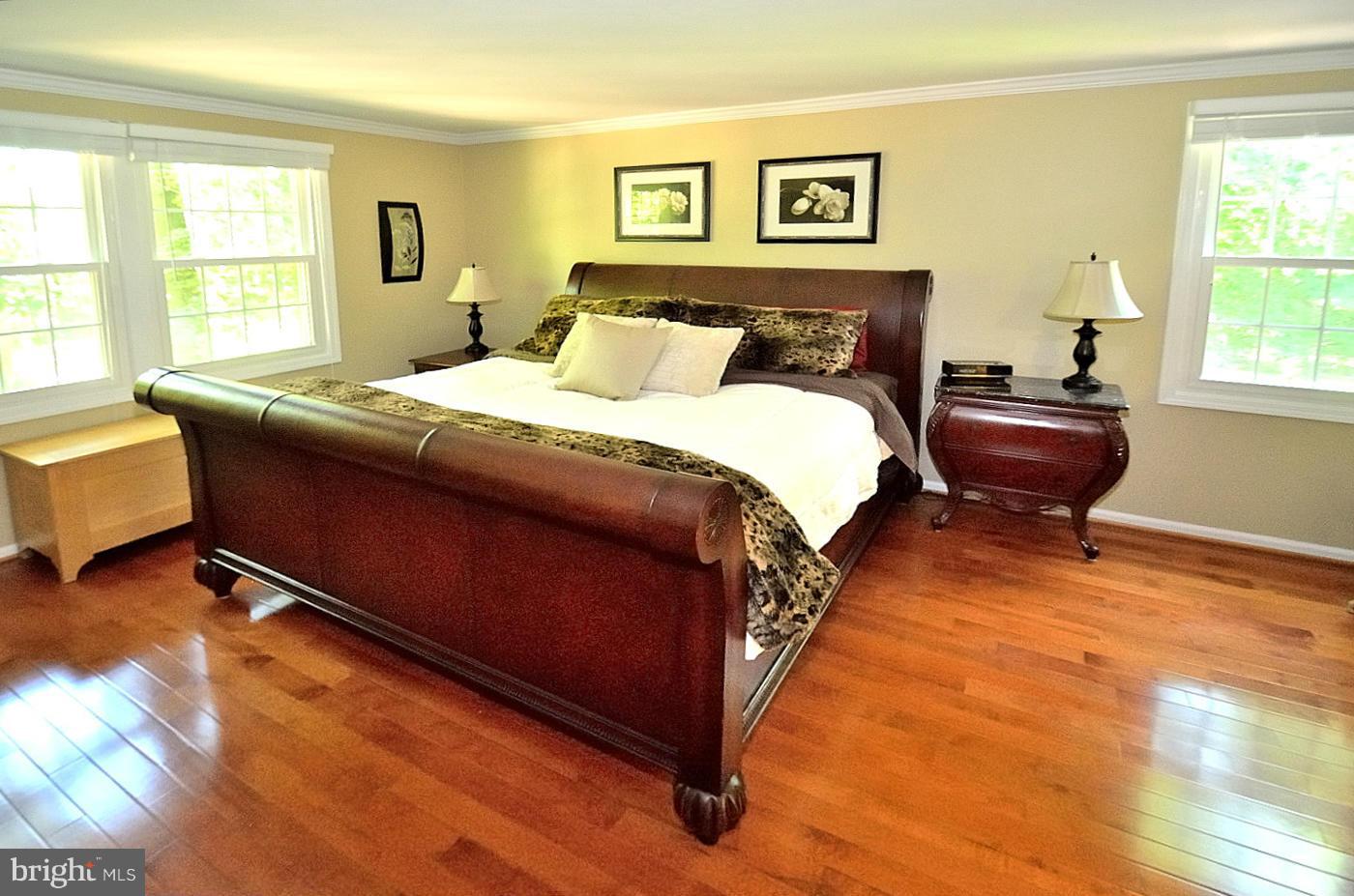 4902 Pheasant Ridge Road Fairfax, VA 22030 - Photo 15 of 25 Bedroom (Master)