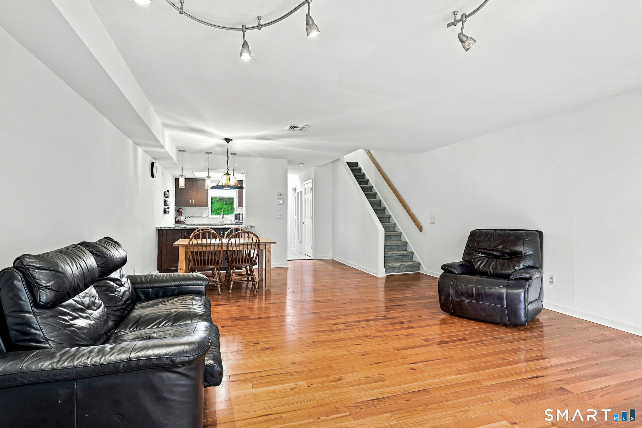 35 Glen Ridge, Unit 35 Wilton, CT 06897 - Photo 6 of 29 Gallery Image 6
