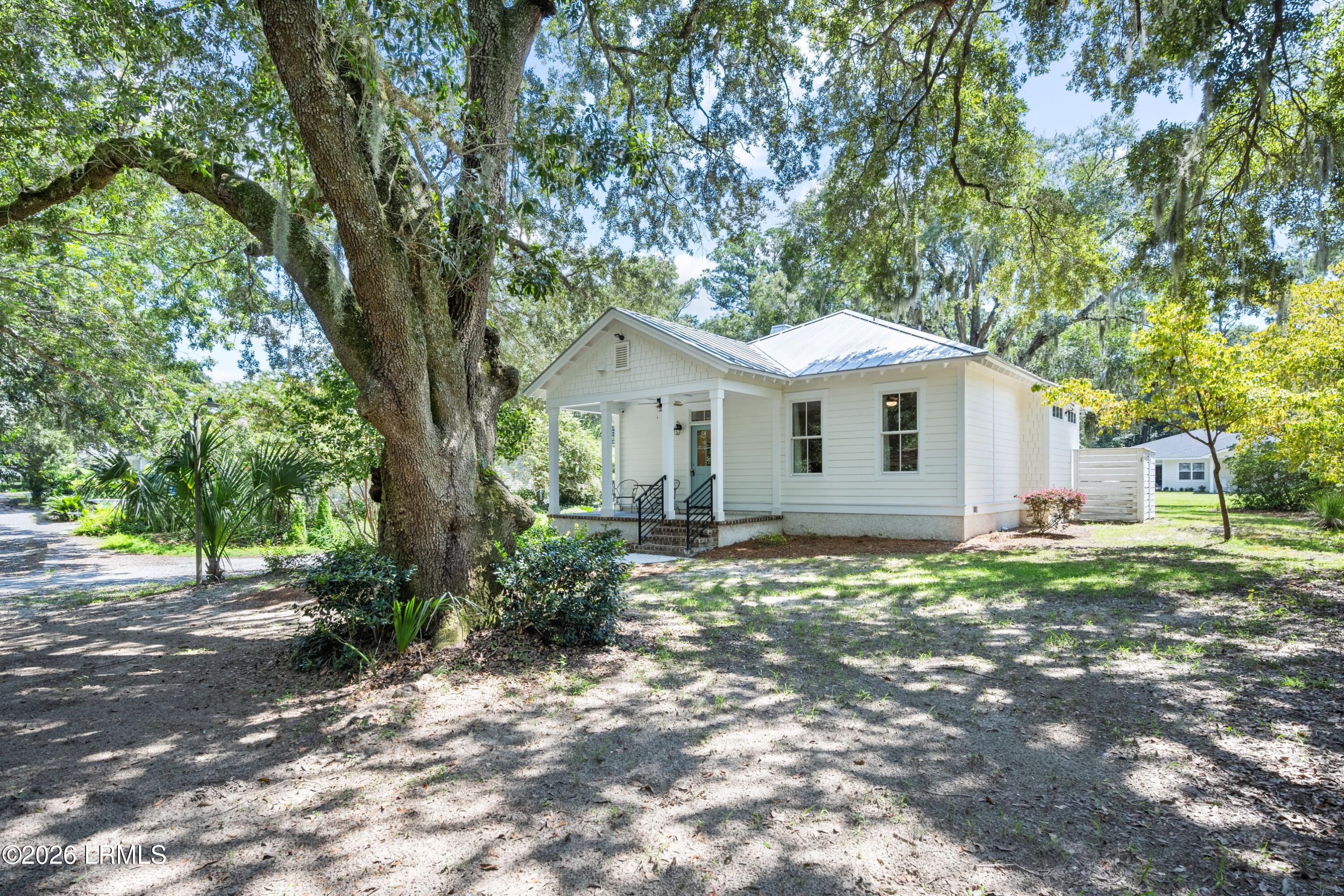1501 Lafayette Street Beaufort, SC 29902 - Photo 26 of 30 IMG_5450