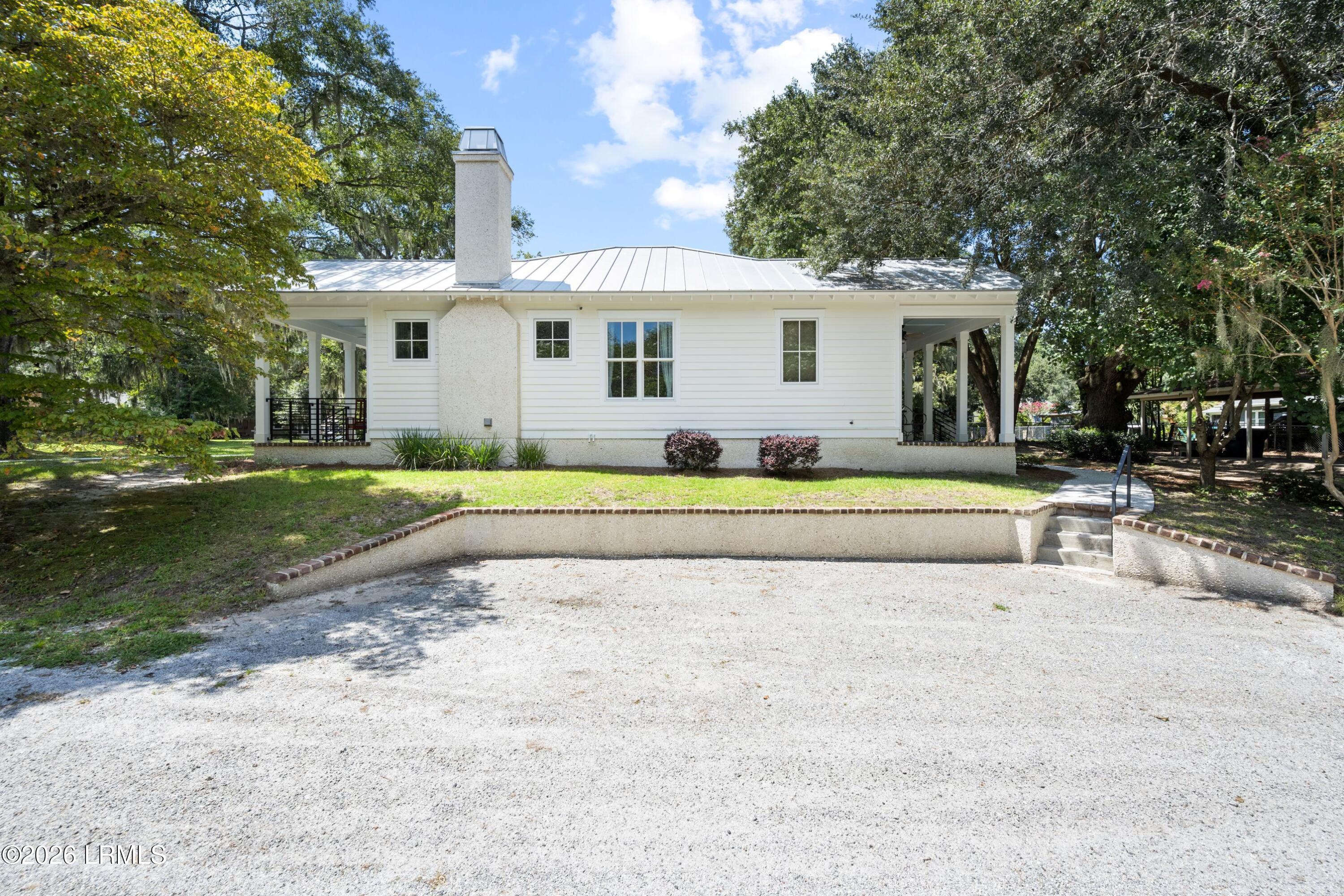 1501 Lafayette Street Beaufort, SC 29902 - Photo 4 of 30 IMG_5424