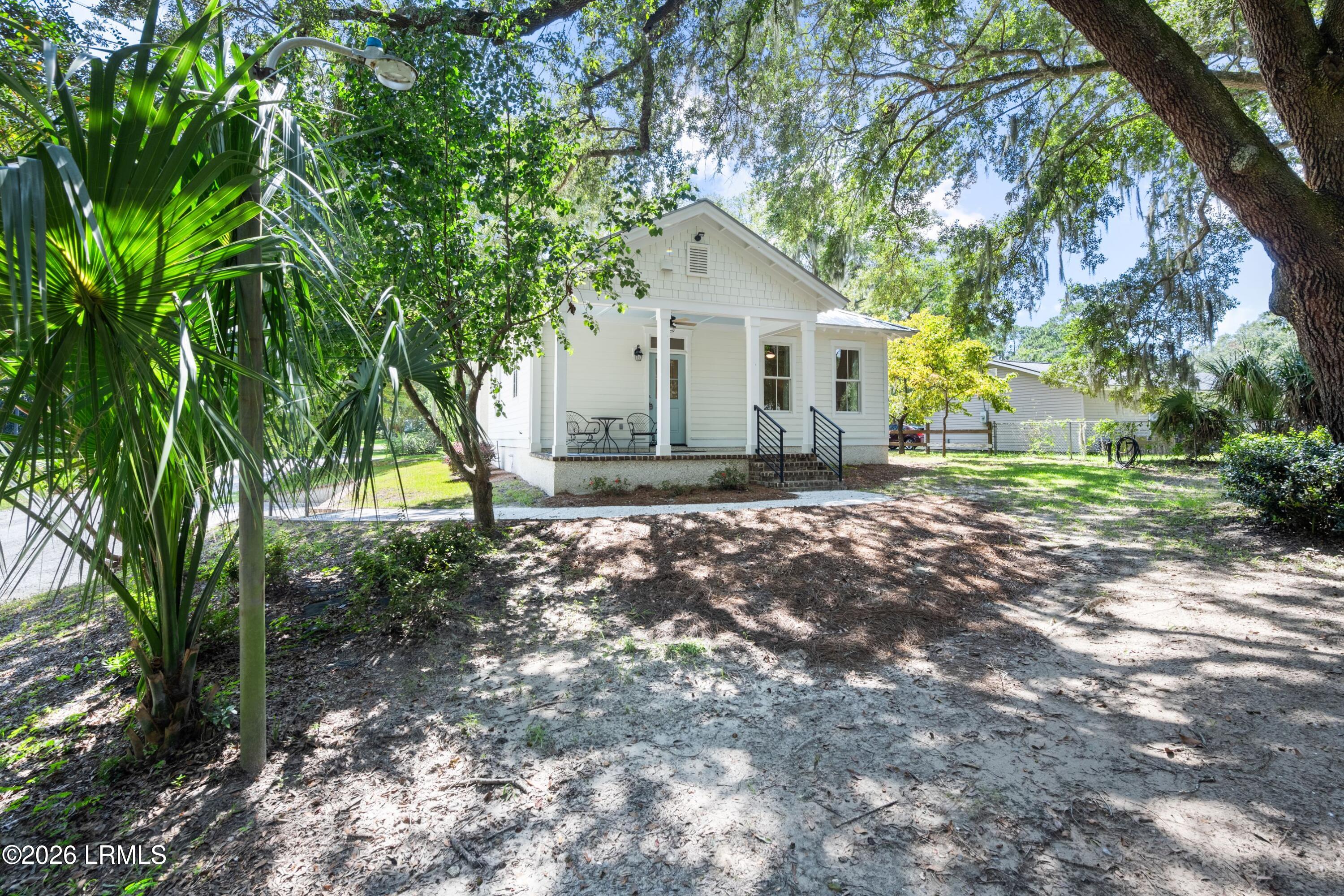 1501 Lafayette Street Beaufort, SC 29902 - Photo 5 of 30 IMG_5446