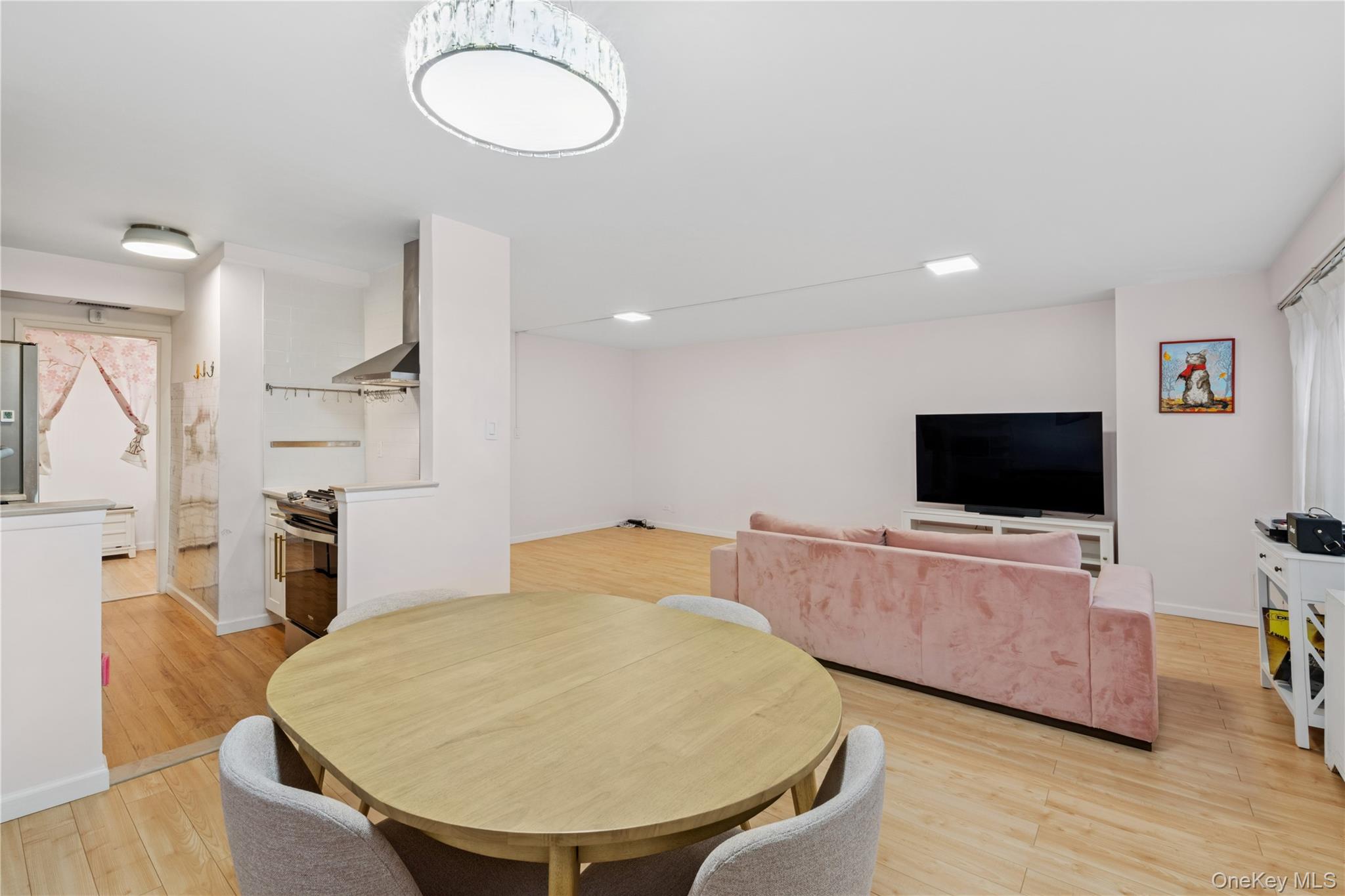 102-30 66th Road, Unit 1G Queens, NY 11375 - Photo 5 of 10 L-Shaped Dining may be converted to small bedroom