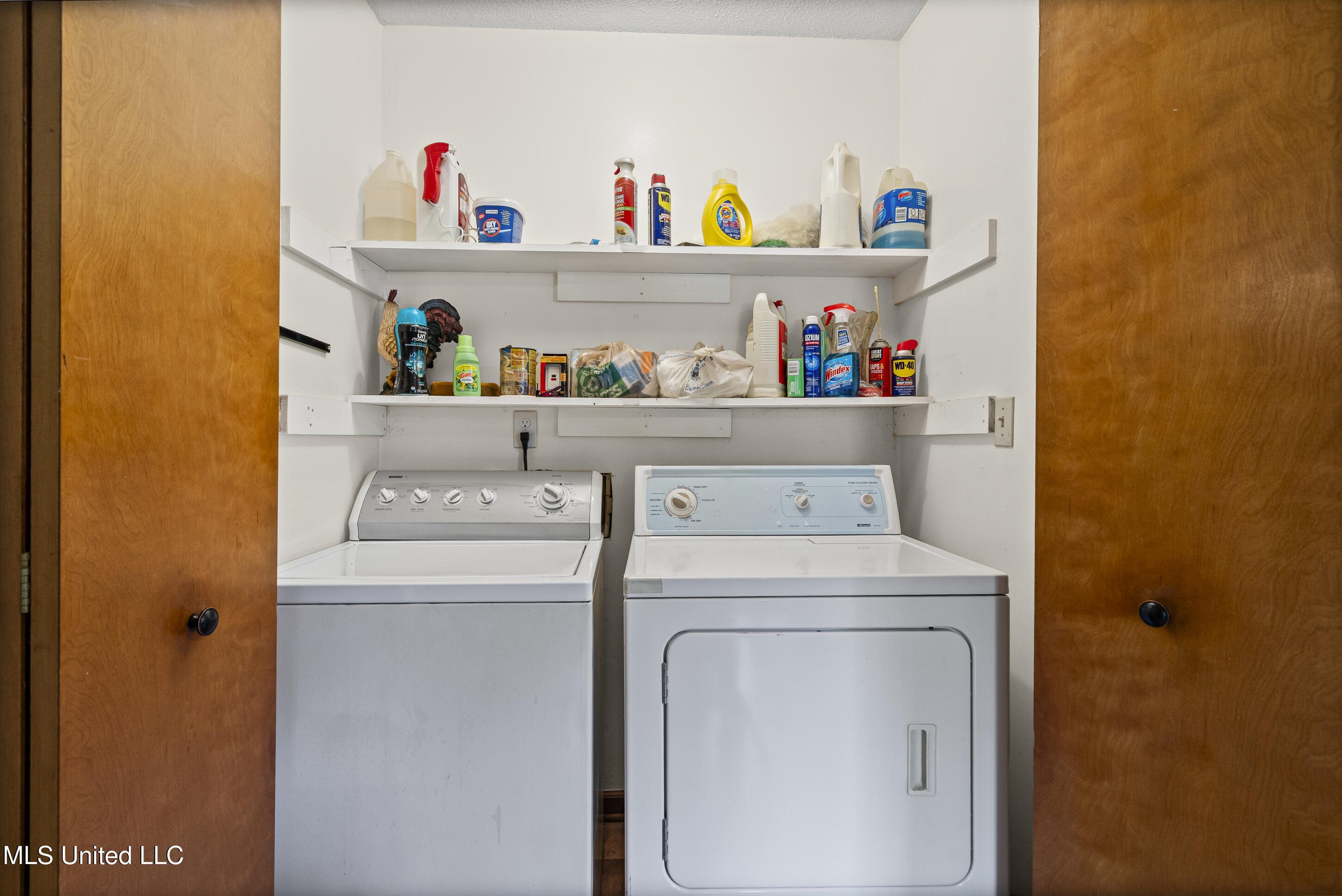 6671 River Birch Road Walls, MS 38680 - Photo 18 of 27 Laundry